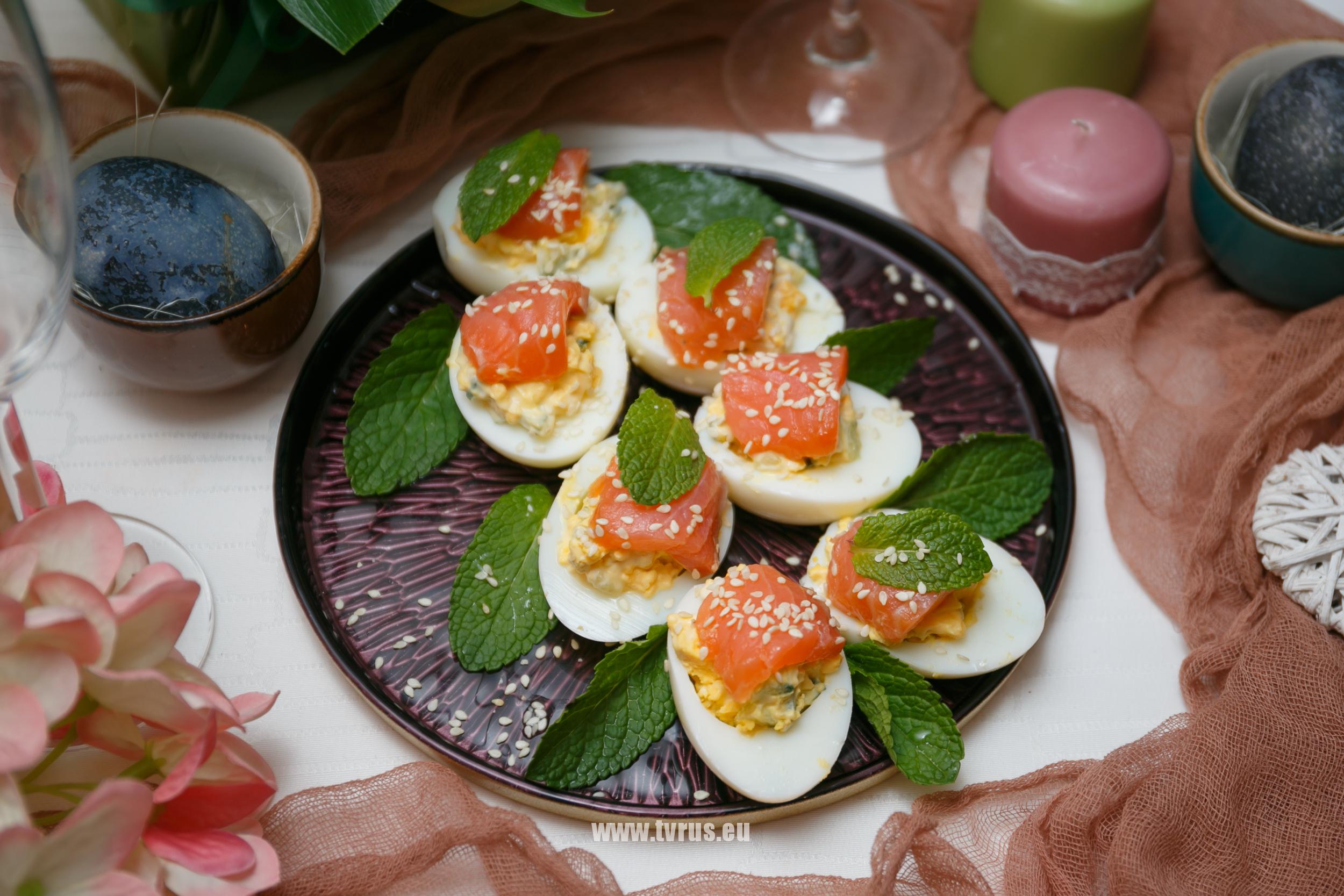 яйца и рыба